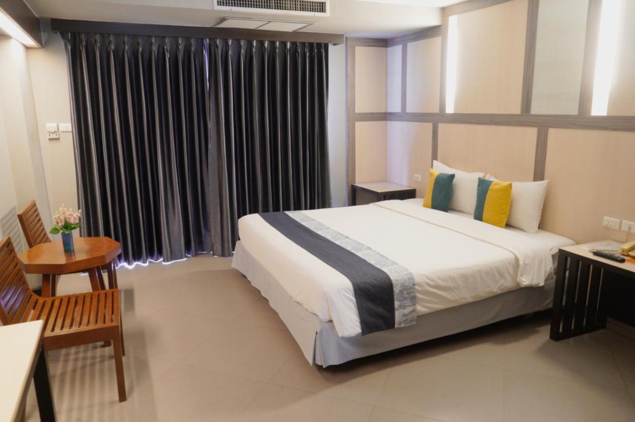 Sea Breeze Jomtien Resort Pattaya Dış mekan fotoğraf